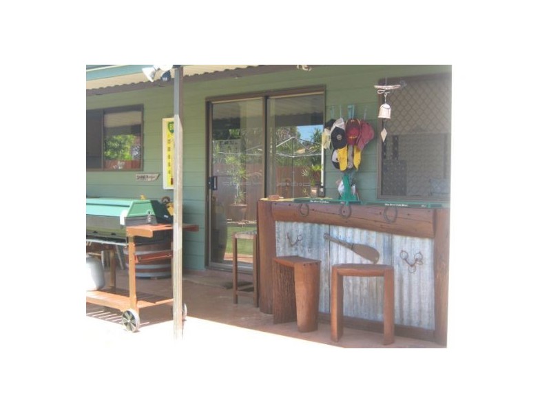 3 Cliveden, Point Vernon QLD 4655