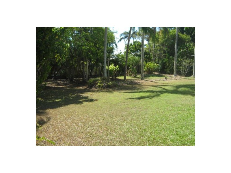 135 Elizabeth, Urangan QLD 4655