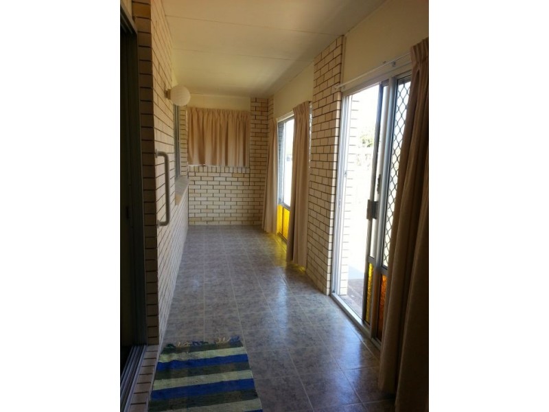 120 Cunningham Street, Urangan QLD 4655