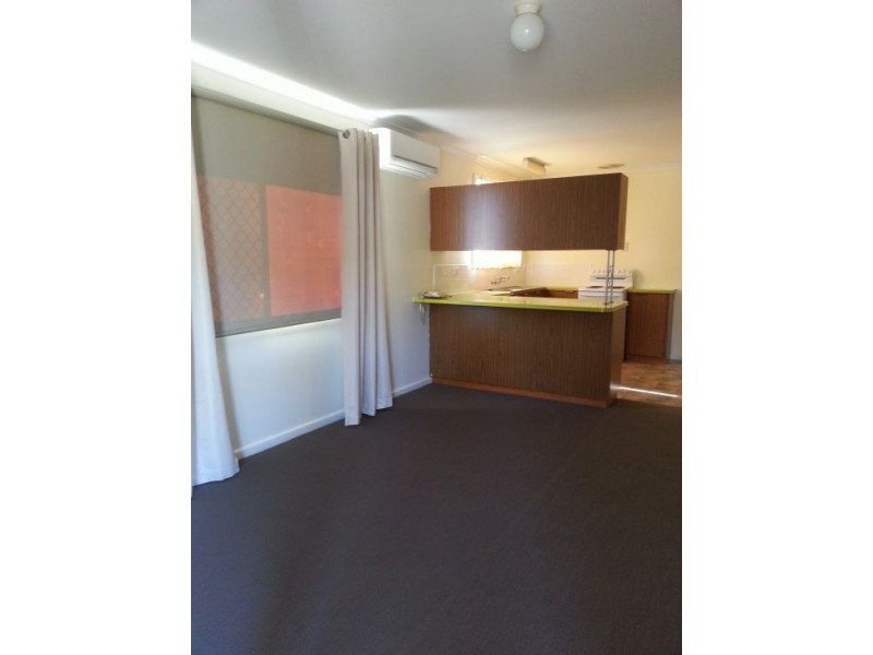 120 Cunningham Street, Urangan QLD 4655
