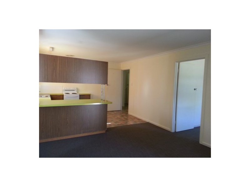 120 Cunningham Street, Urangan QLD 4655