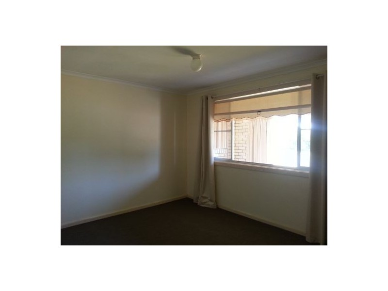 120 Cunningham Street, Urangan QLD 4655