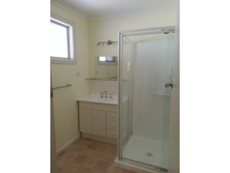 120 Cunningham Street, Urangan QLD 4655