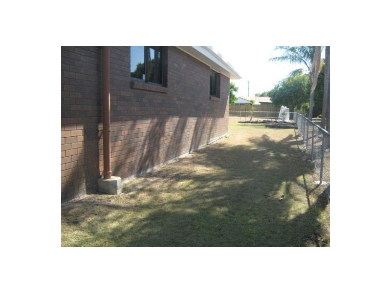 123 Esplanade, Point Vernon QLD 4655