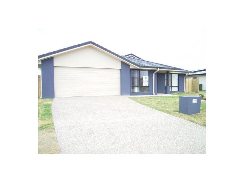 8 Endeavour, Eli Waters QLD 4655