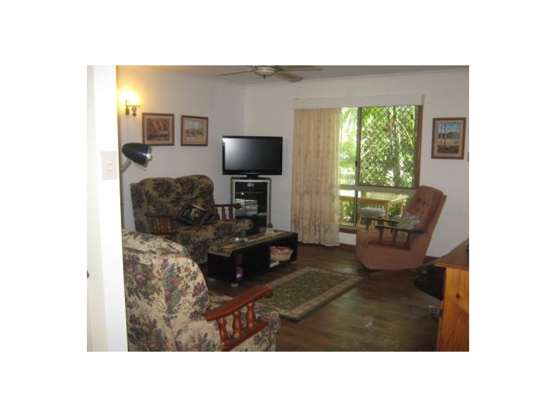 226 Dayman, Torquay QLD 4655