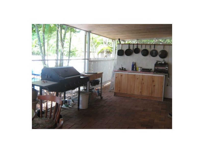 226 Dayman, Torquay QLD 4655