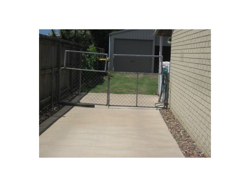 226 Dayman, Torquay QLD 4655