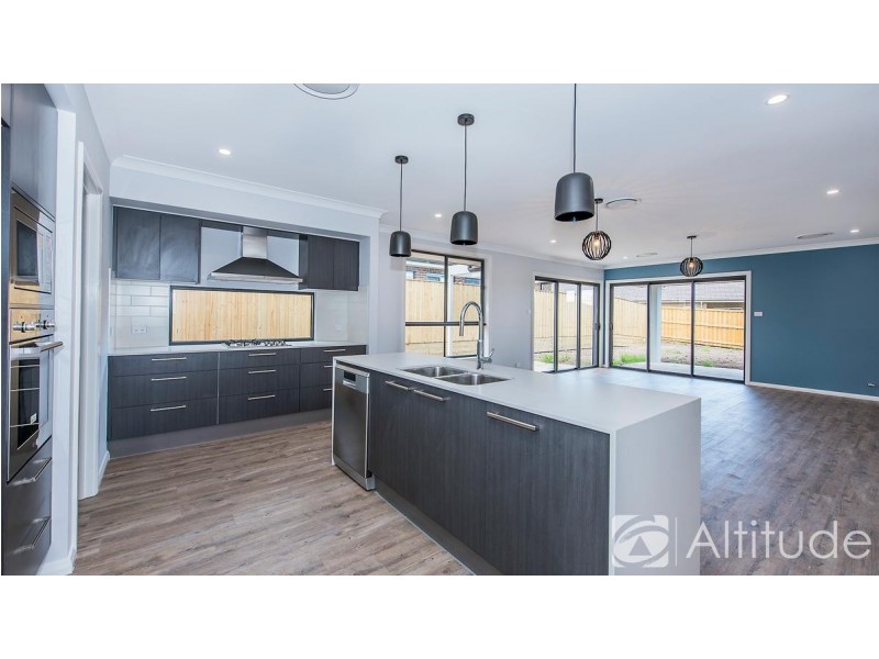 4 Pondsitter Street, Chisholm NSW 2322