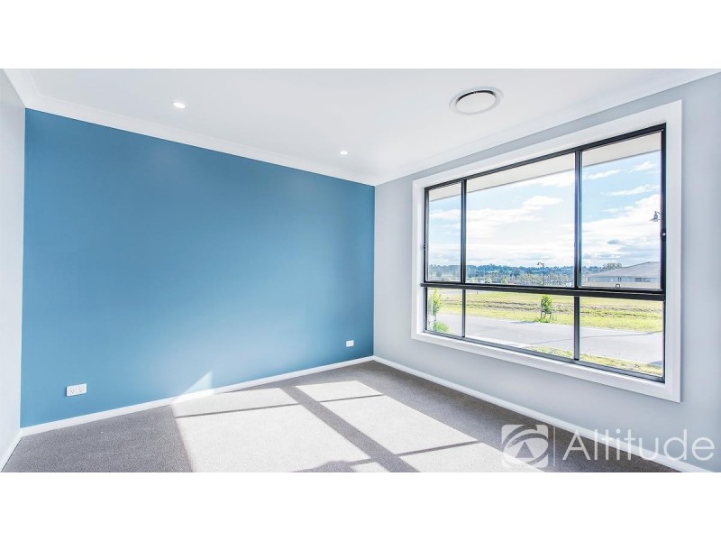 4 Pondsitter Street, Chisholm NSW 2322