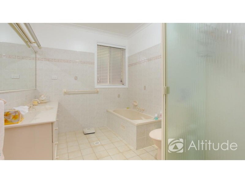 22 Rayford Street, Warners Bay NSW 2282