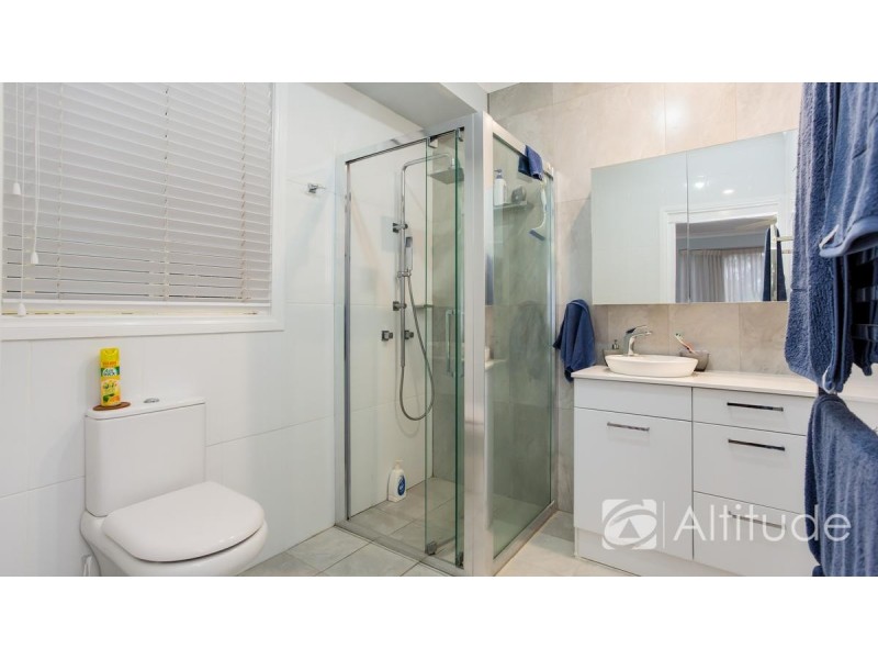 22 Rayford Street, Warners Bay NSW 2282