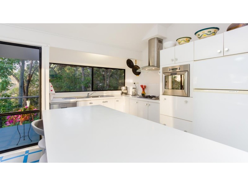 8 Barossa Close, Eleebana NSW 2282