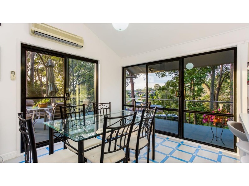 8 Barossa Close, Eleebana NSW 2282