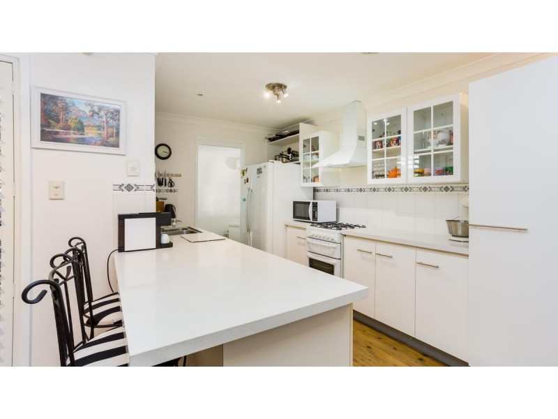 84 Auklet Road, Mount Hutton NSW 2290