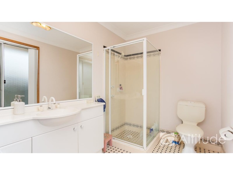 4 Whitehead Court, Lakelands NSW 2282