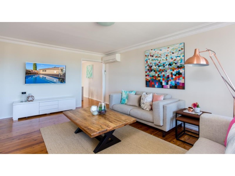 2 Carmen Road, Macquarie Hills NSW 2285