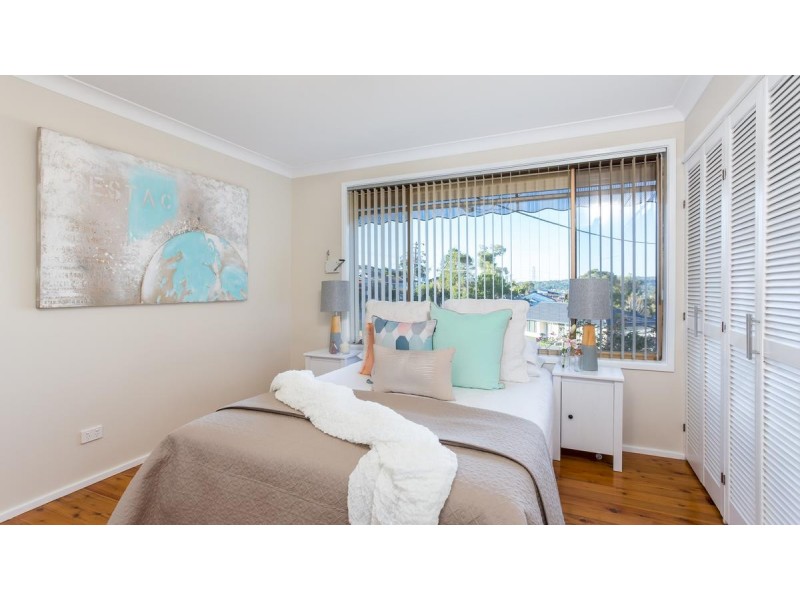 2 Carmen Road, Macquarie Hills NSW 2285