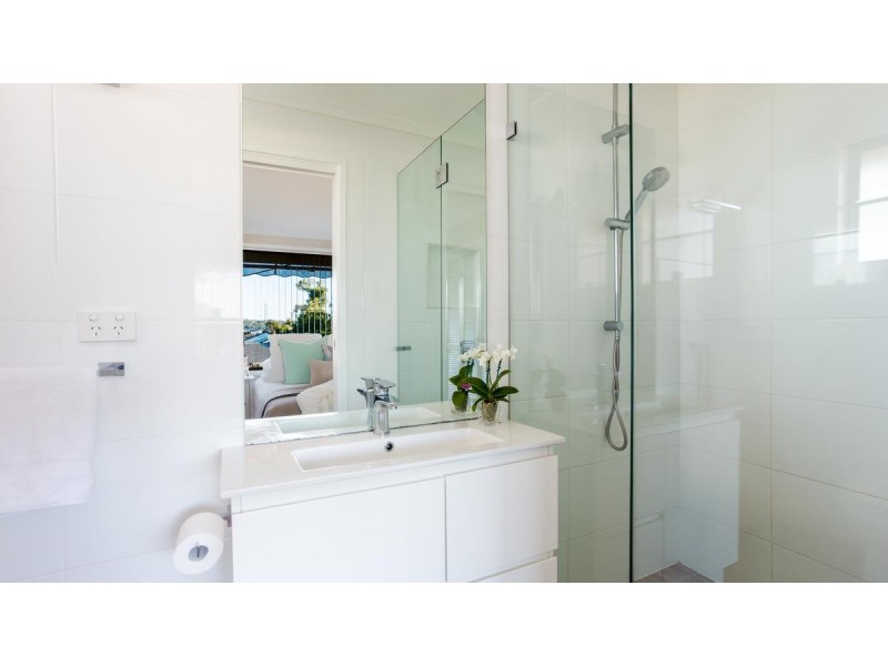 2 Carmen Road, Macquarie Hills NSW 2285