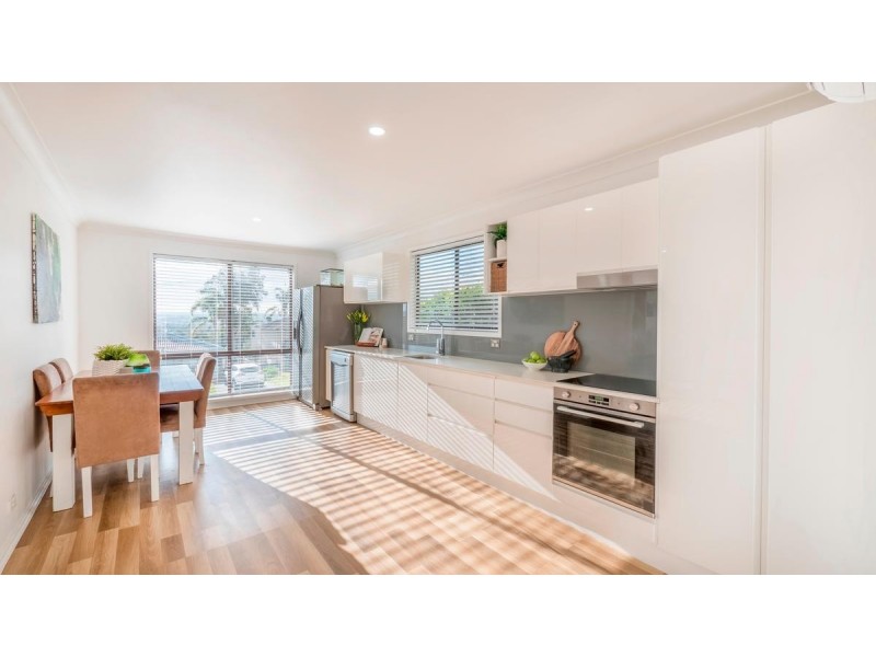 33 Newbold Road, Macquarie Hills NSW 2285