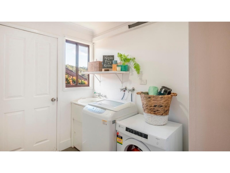 33 Newbold Road, Macquarie Hills NSW 2285