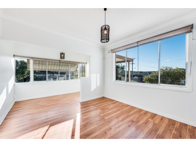 28 Yorston Street, Warners Bay NSW 2282
