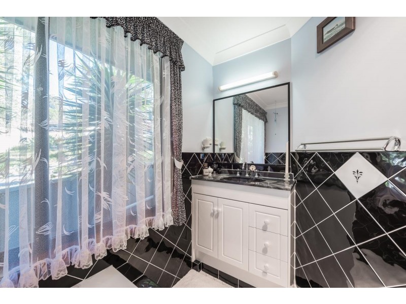 3 Canning Close, Tingira Heights NSW 2290