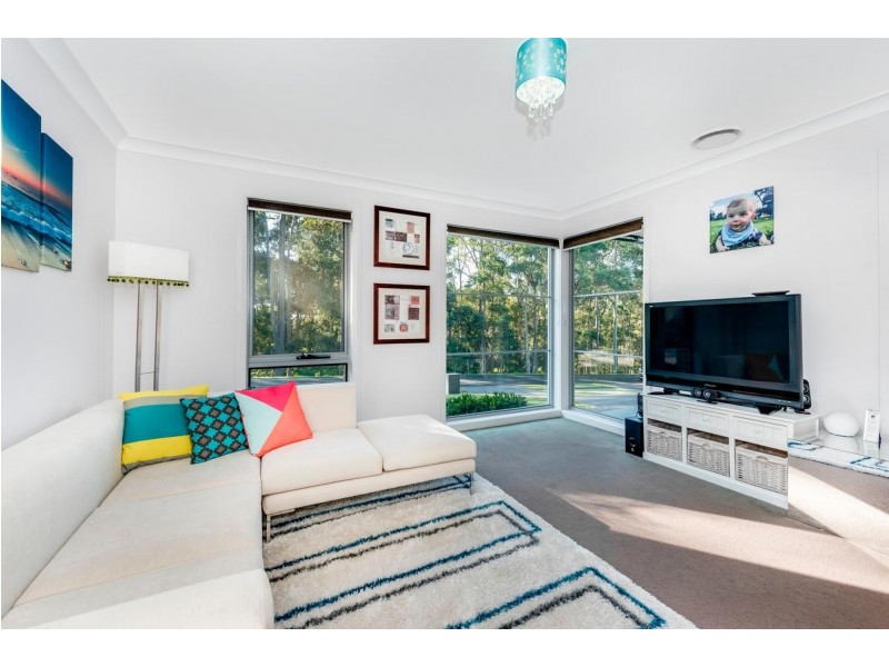 41 Waterside Drive, Fletcher NSW 2287