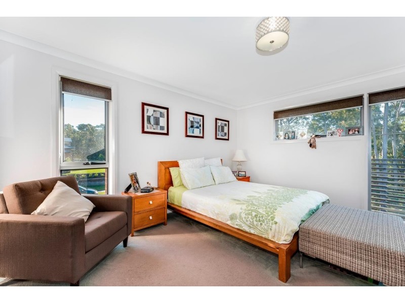 41 Waterside Drive, Fletcher NSW 2287