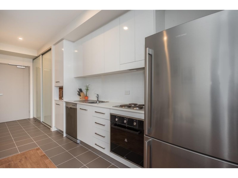 211/6 Charles Street, Charlestown NSW 2290