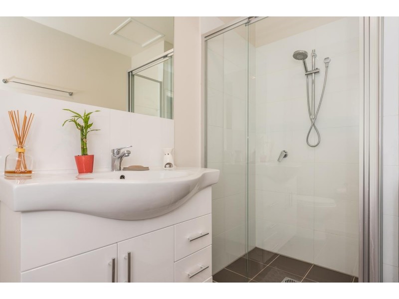 211/6 Charles Street, Charlestown NSW 2290