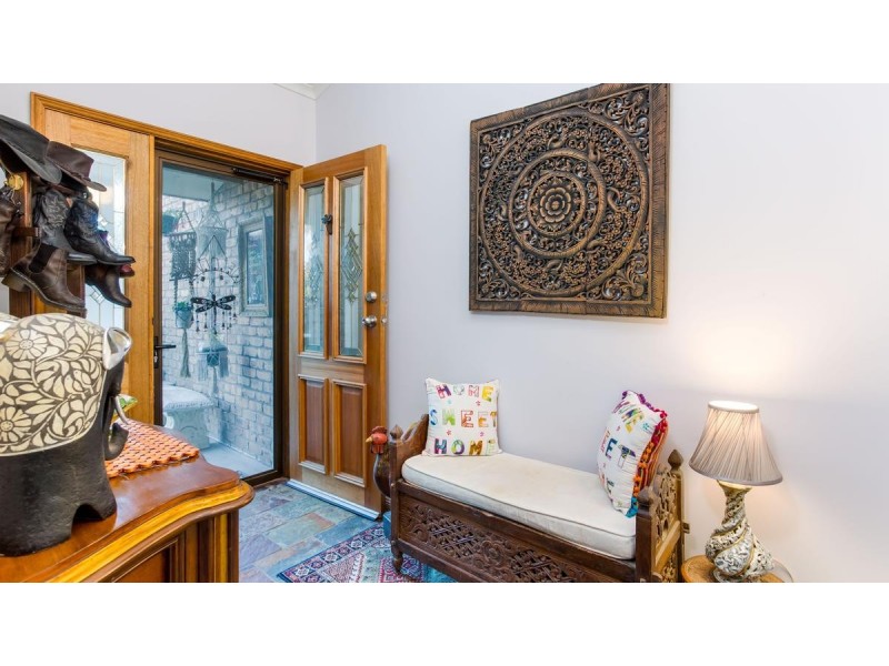 8 Exford Avenue, Macquarie Hills NSW 2285