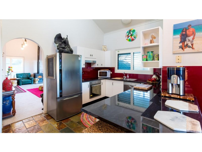 8 Exford Avenue, Macquarie Hills NSW 2285