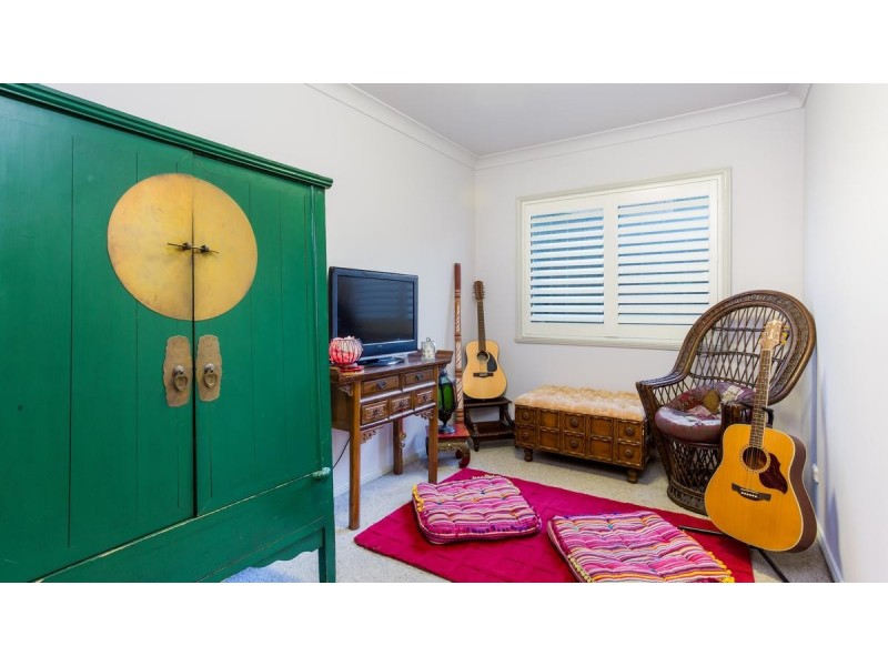 8 Exford Avenue, Macquarie Hills NSW 2285