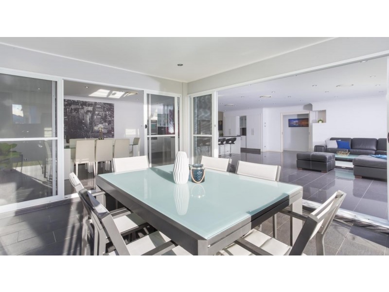 92 Dalmeny Drive, Macquarie Hills NSW 2285