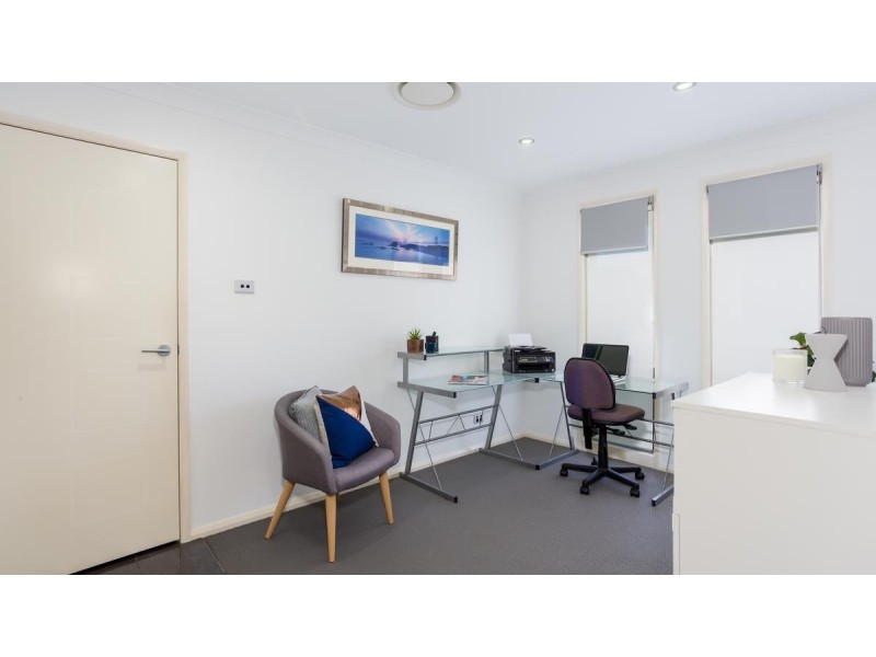 92 Dalmeny Drive, Macquarie Hills NSW 2285