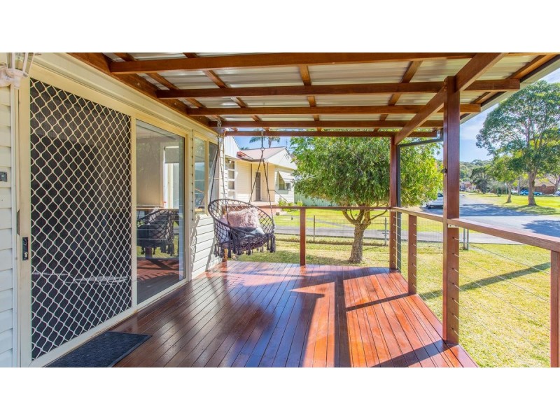 8 Cowmeadow Road, Mount Hutton NSW 2290