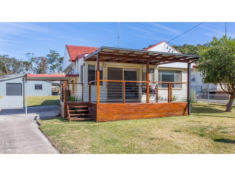 8 Cowmeadow Road, Mount Hutton NSW 2290
