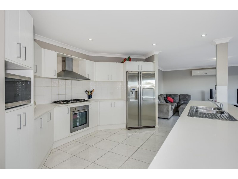 10 Maximillian Drive, Floraville NSW 2280