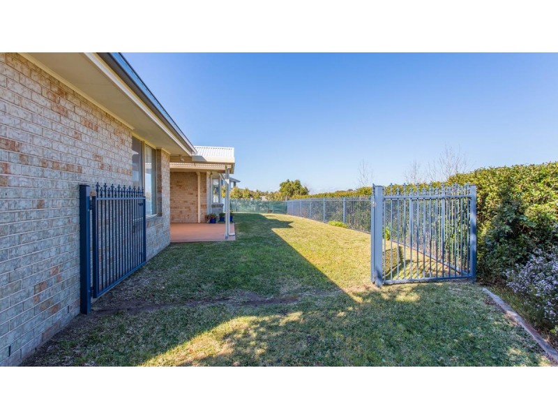 18 The Hill, Valentine NSW 2280