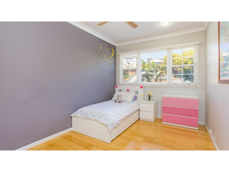 16 Cressington Way, Wallsend NSW 2287