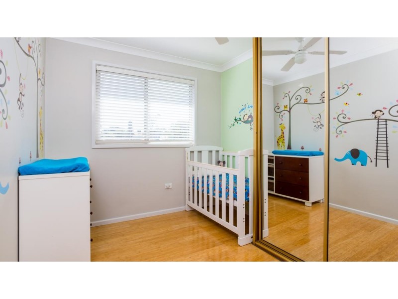 16 Cressington Way, Wallsend NSW 2287