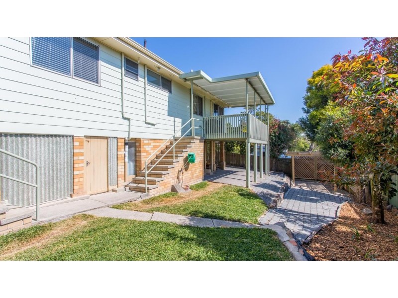 16 Cressington Way, Wallsend NSW 2287