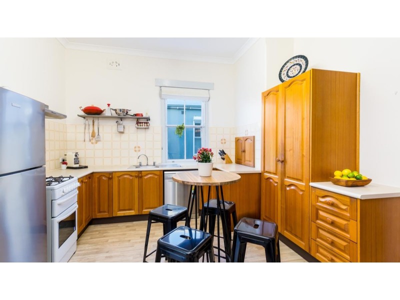 4 Thomas Street, Hamilton South NSW 2303