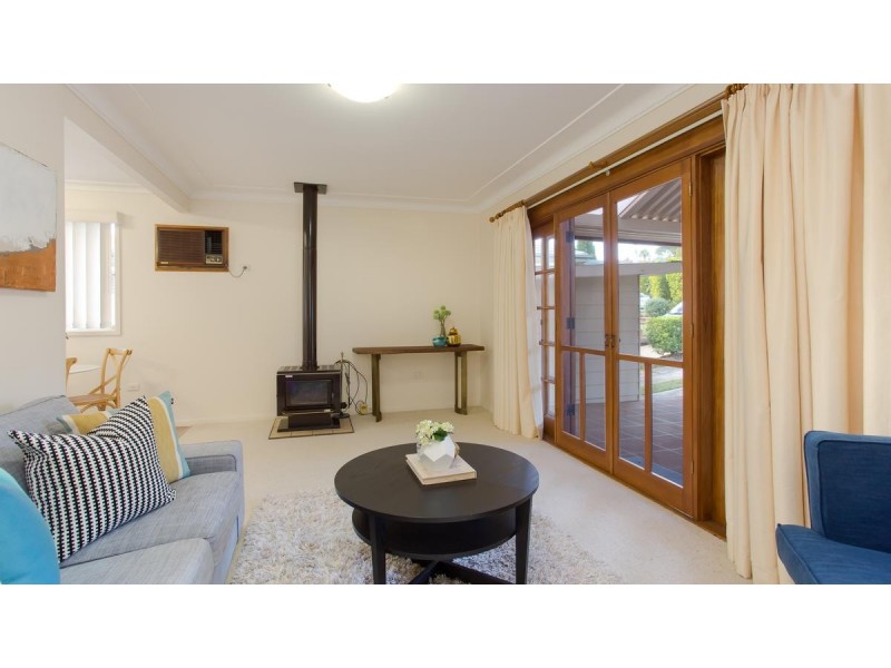 18 Lawson Road, Macquarie Hills NSW 2285