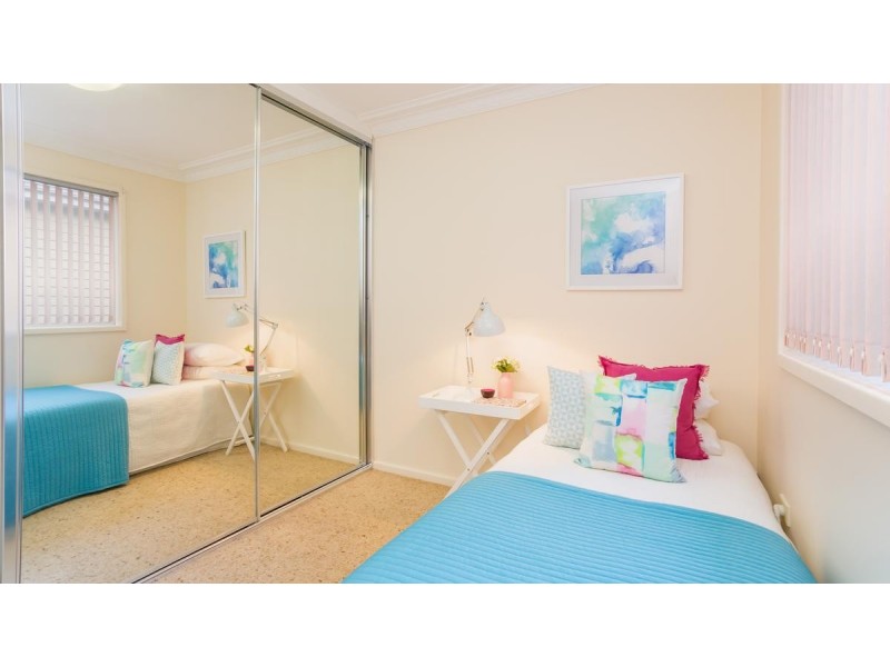 18 Lawson Road, Macquarie Hills NSW 2285