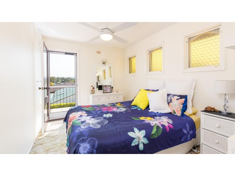 36 Regal Way, Valentine NSW 2280