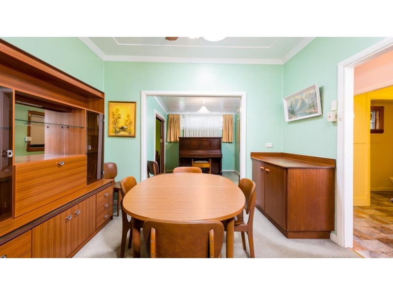 27 Queens Avenue, Cardiff NSW 2285