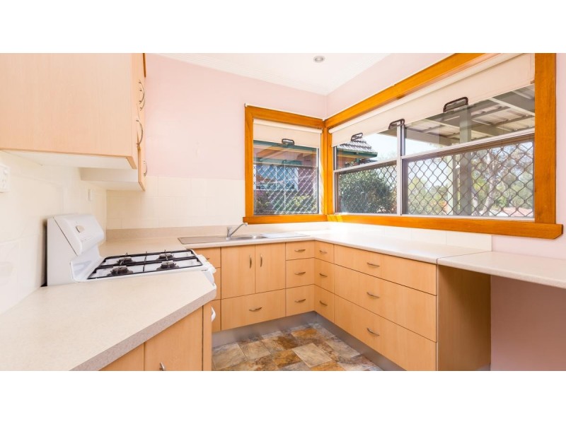 27 Queens Avenue, Cardiff NSW 2285