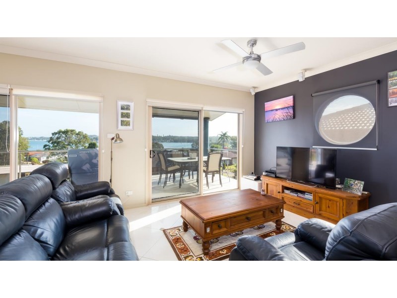 39 Alkrington Avenue, Fishing Point NSW 2283